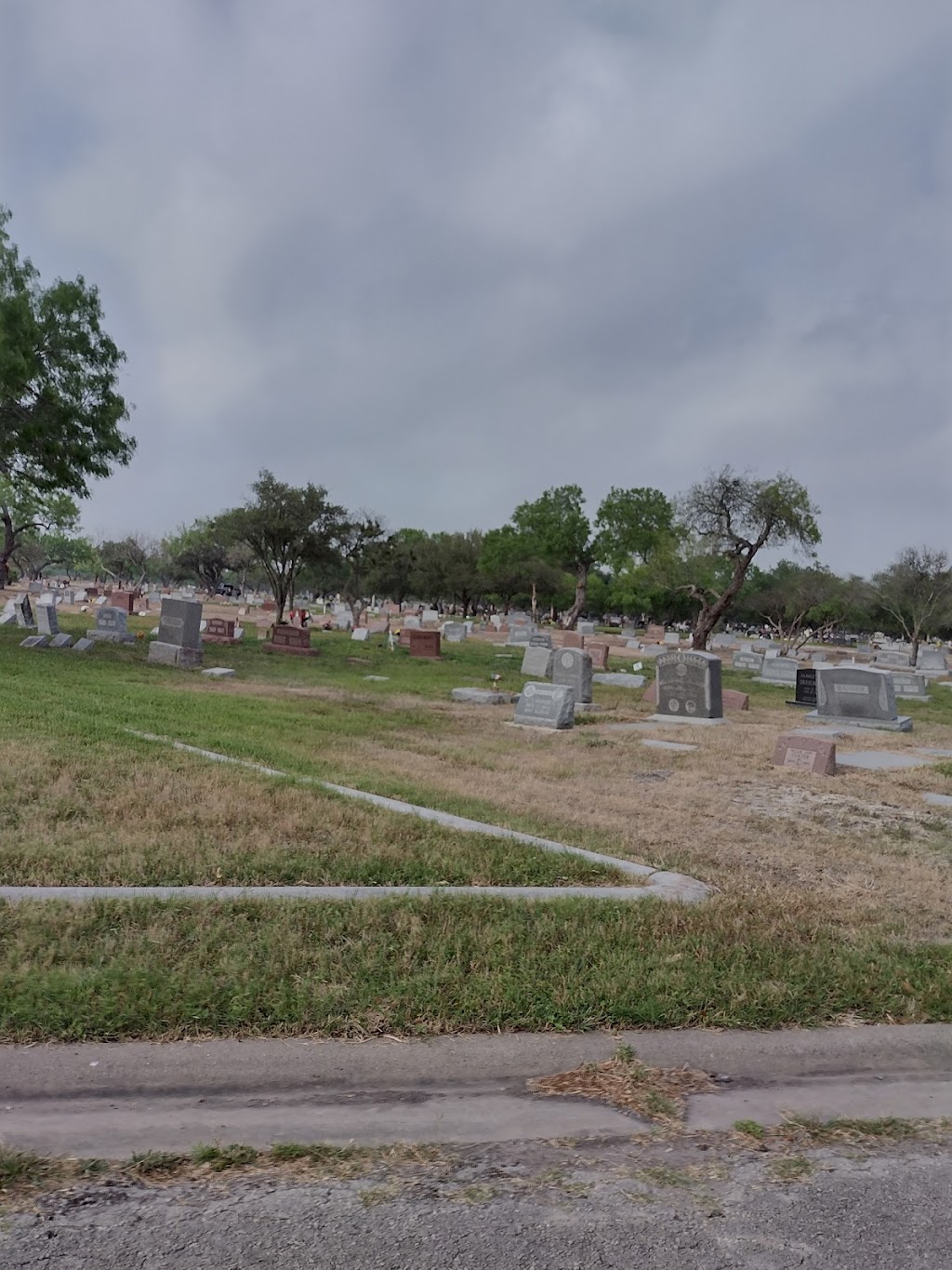 Chamberlain Cemetery Inc | 735 W Caesar Ave, Kingsville, TX 78363 | Phone: (361) 592-1371