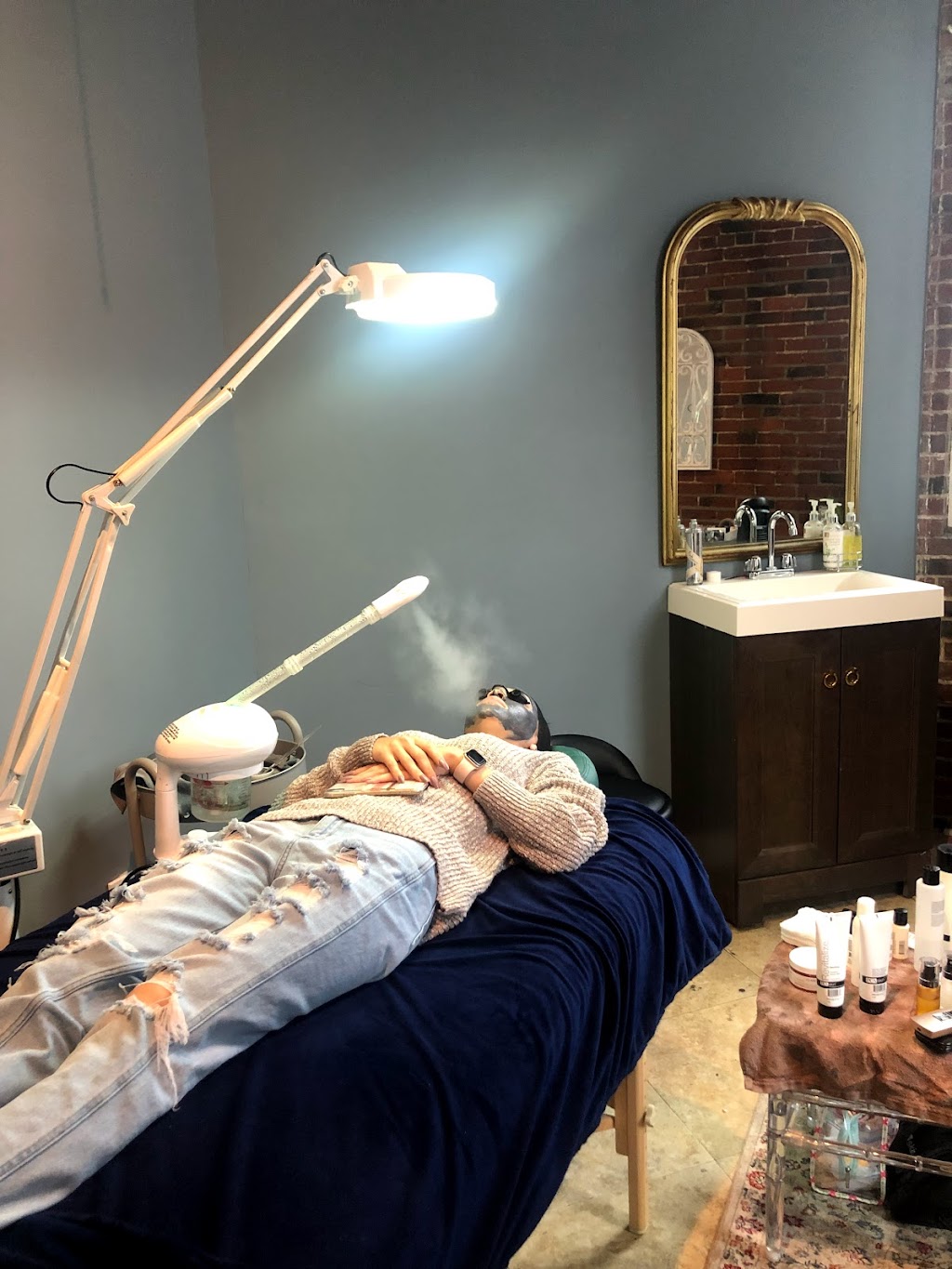 Skin Wellness with Kayla | 199 E Broadway, Haverhill, MA 01830, USA | Phone: (603) 670-4132