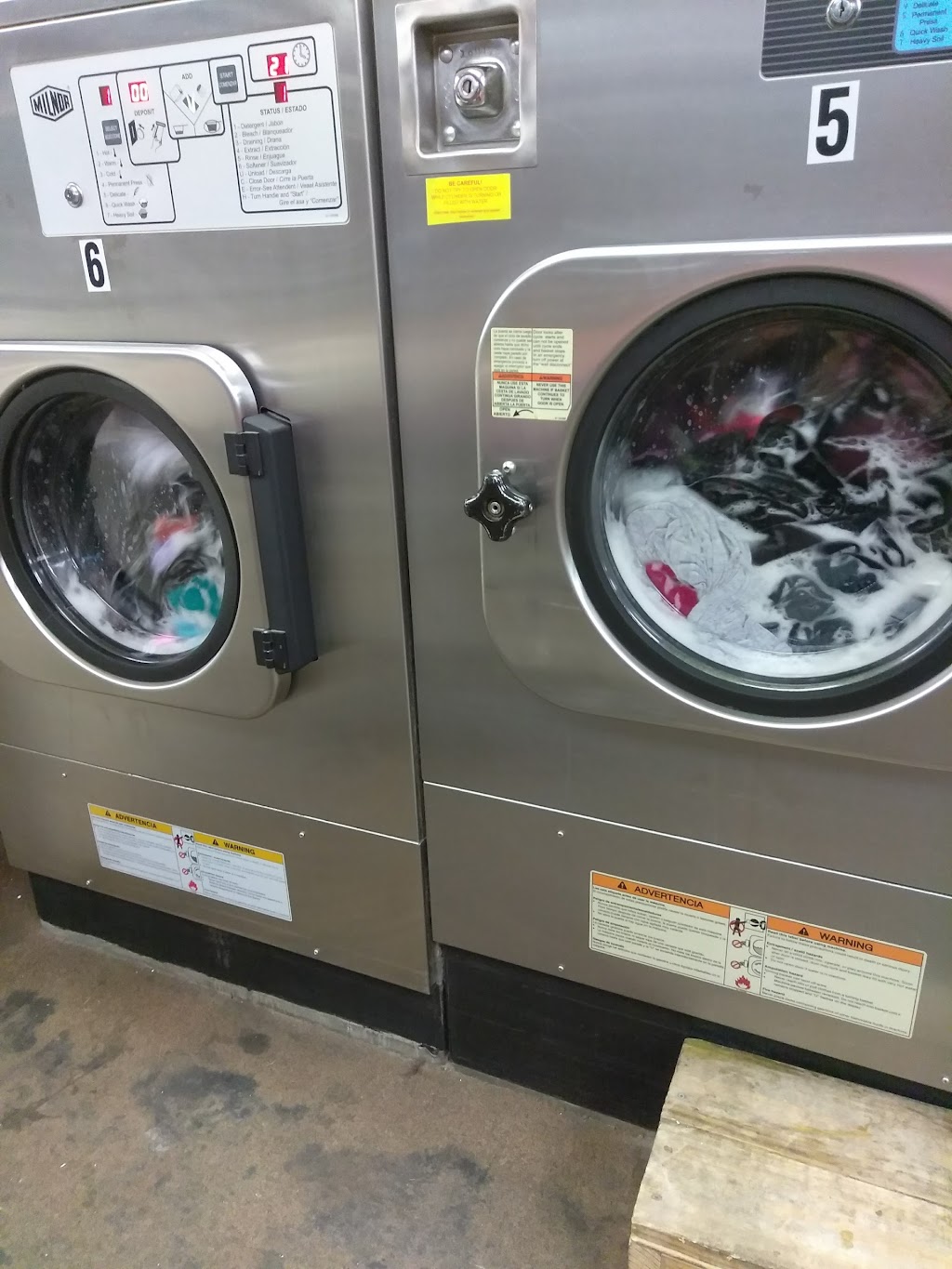 Snapkas Coin Laundry | 10720 Leopard St, Corpus Christi, TX 78410, USA | Phone: (361) 241-7047