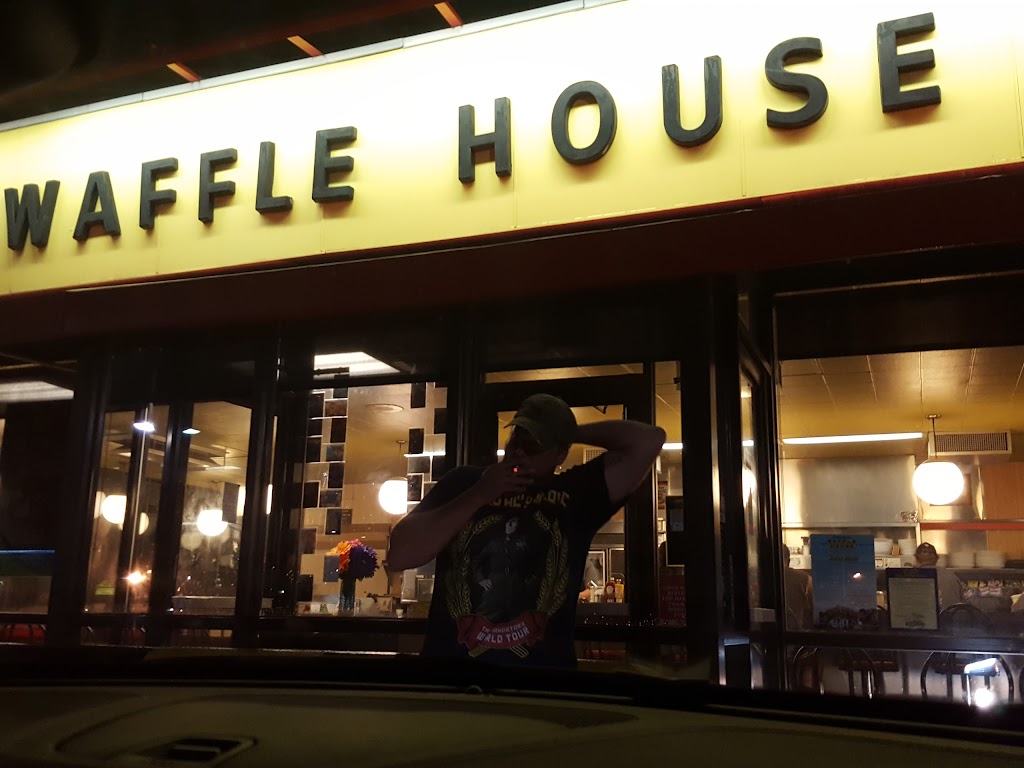 Waffle House | 64 Broadway St, Dry Ridge, KY 41035, USA | Phone: (859) 824-5903