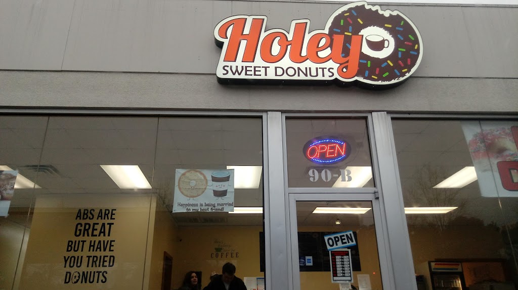 Holey Sweet Donuts | 90 GA-138 b, Stockbridge, GA 30281, USA | Phone: (678) 915-2446