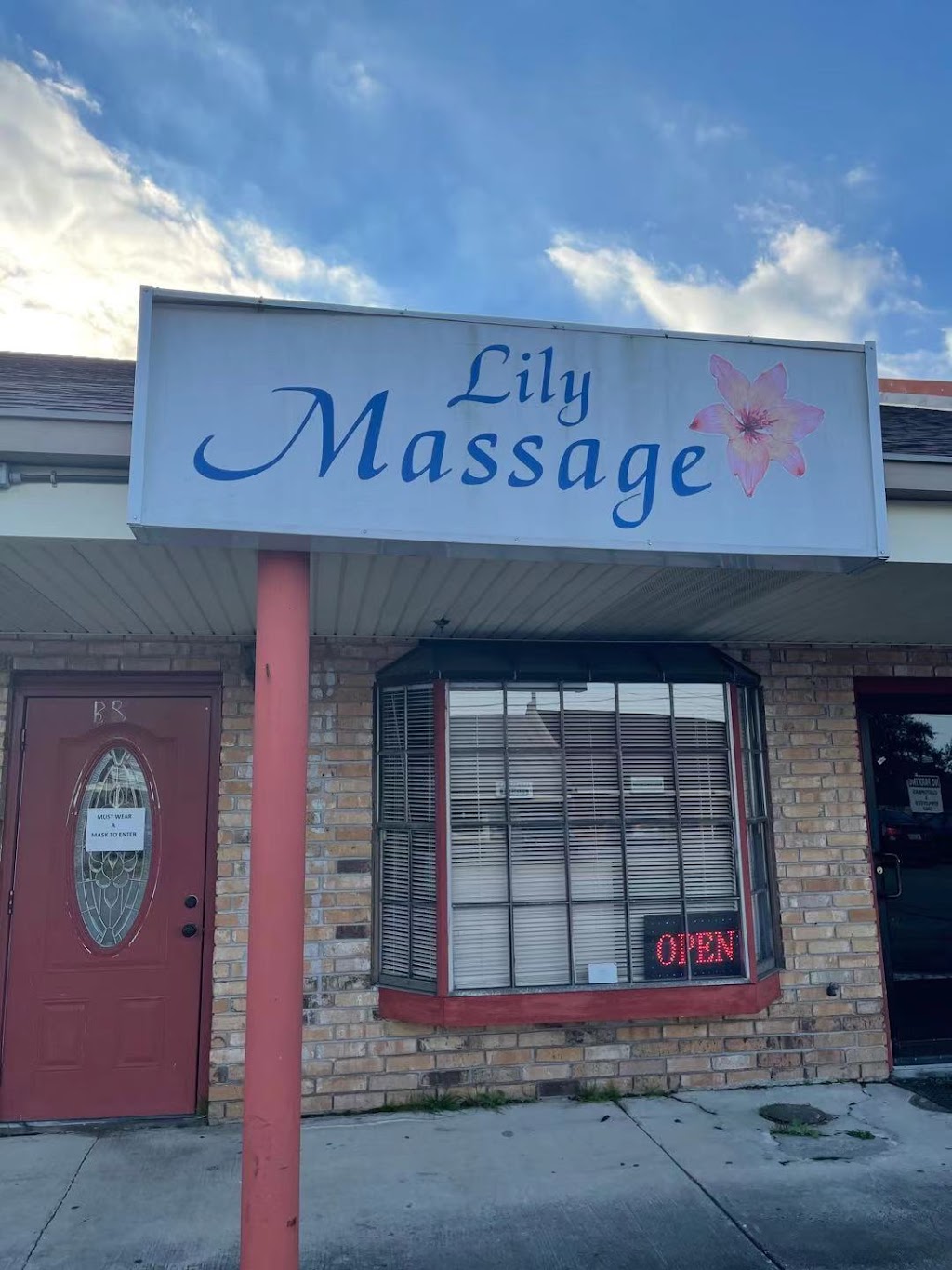 Lily Massage | 4 Eric Lawrence Dr Suite #B8, Destrehan, LA 70047, USA | Phone: (985) 722-4763