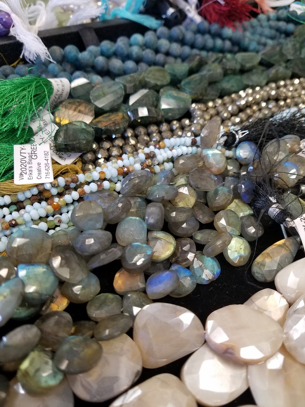 Erikas Bead Creative | 6810 Main Rd #101, Williamsville, NY 14221, USA | Phone: (716) 626-4182