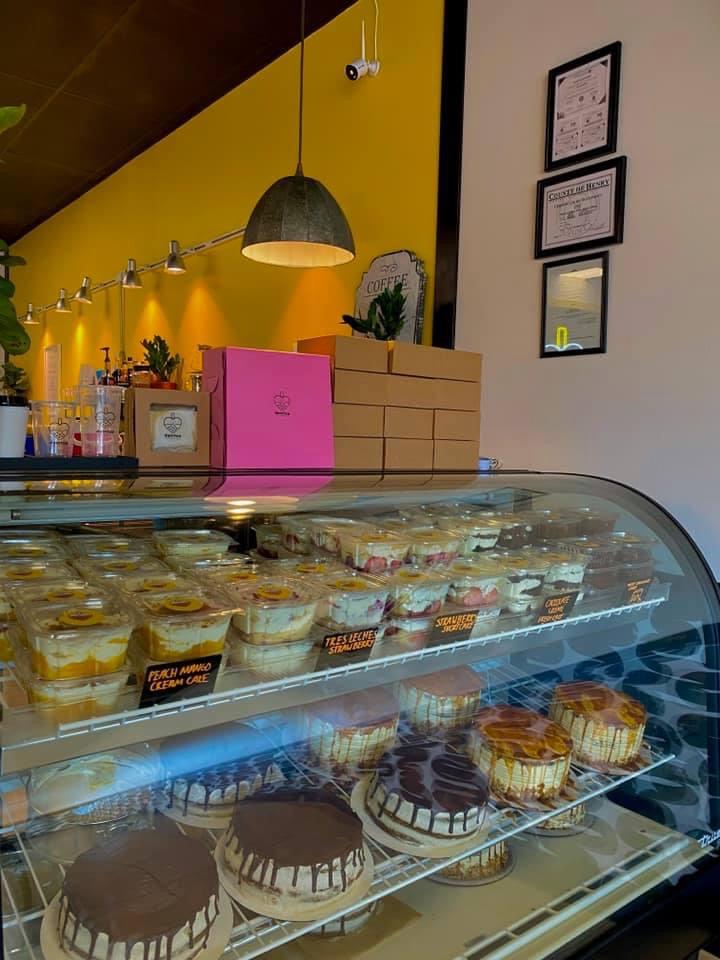 Daintea Bakery - Cafe and Boba | 2044 Rives Rd, Martinsville, VA 24112 | Phone: (276) 336-3062