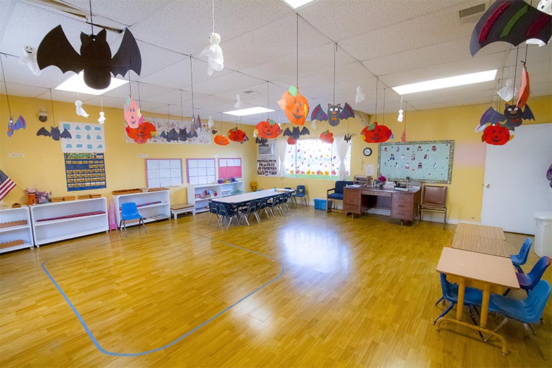 The Beginning Montessori Childrens House | 7475 Fallbrook Ave #1502, West Hills, CA 91307, USA | Phone: (818) 992-5341