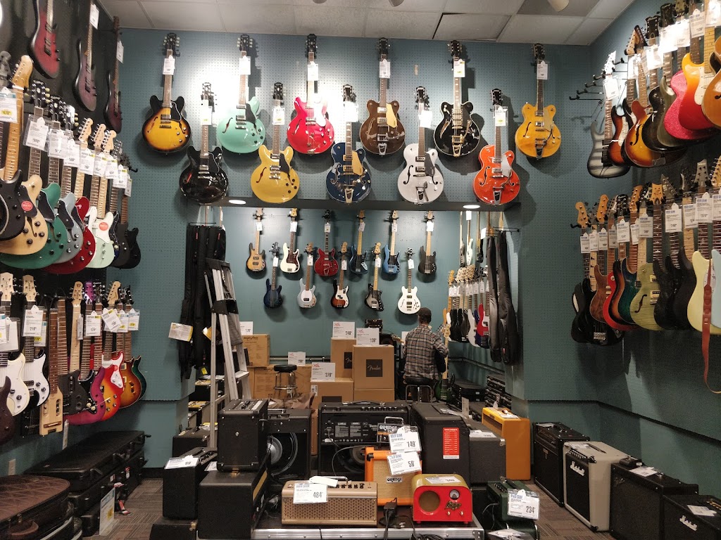 Guitar Center | 384 Mall Blvd, Monroeville, PA 15146, USA | Phone: (412) 372-8800