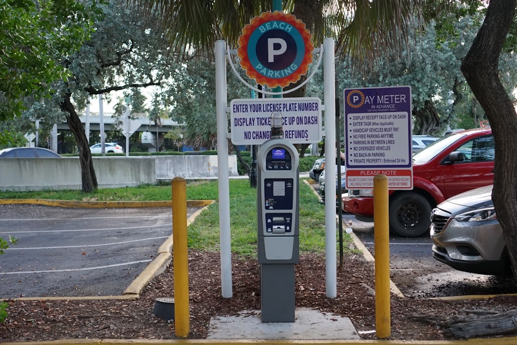 Hollywood Beach Parking | 359 Harrison St, Hollywood, FL 33019, USA | Phone: (954) 923-3949