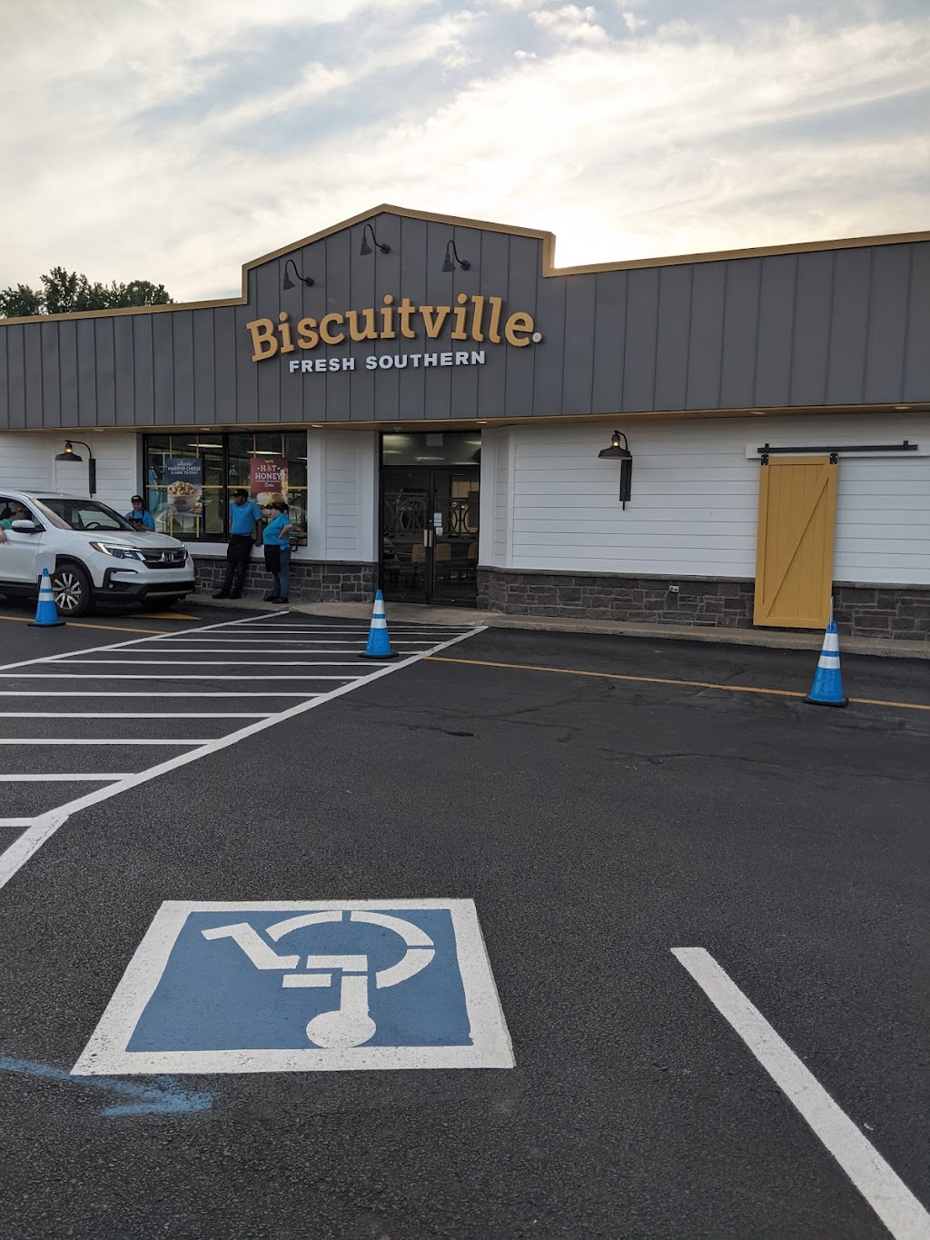 Biscuitville | 745 W Dixie Dr, Asheboro, NC 27205, USA | Phone: (336) 629-0151