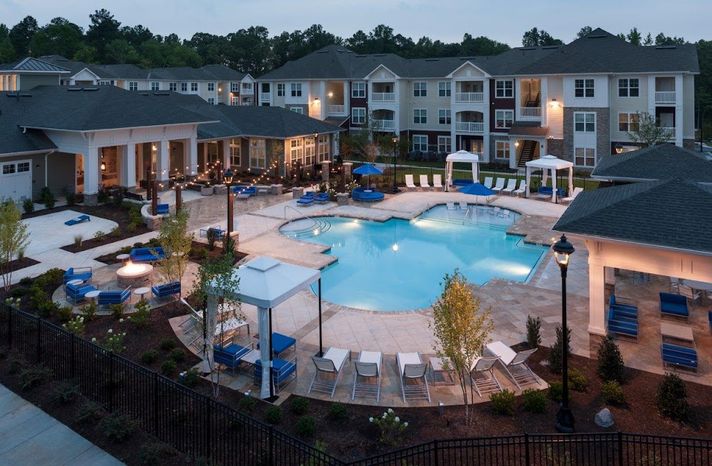 Realm at Patterson Place Apartments | 3767 SW Durham Dr, Durham, NC 27707, USA | Phone: (984) 520-5517