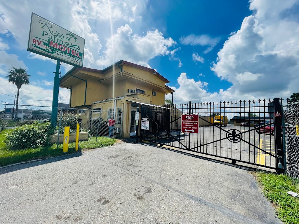 Royal Palms Motel & RV Park | 7800 Chef Menteur Hwy, New Orleans, LA 70126, USA | Phone: (504) 245-4444