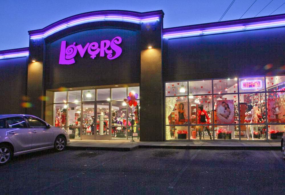 Lovers | 112 SE Everett Mall Way, Everett, WA 98208, USA | Phone: (425) 353-3607