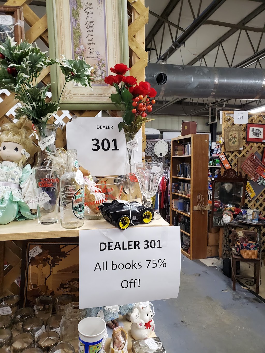 Gardendale Flea Mall & Antique Center | 2405 Decatur Hwy, Gardendale, AL 35071, USA | Phone: (205) 631-7451