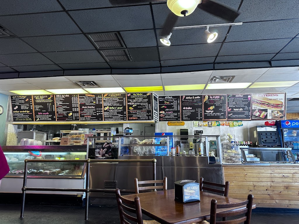 The Great Outdoors Sub Shop | 5290 Belt Line Rd Suite 110, Dallas, TX 75254, USA | Phone: (972) 233-3958