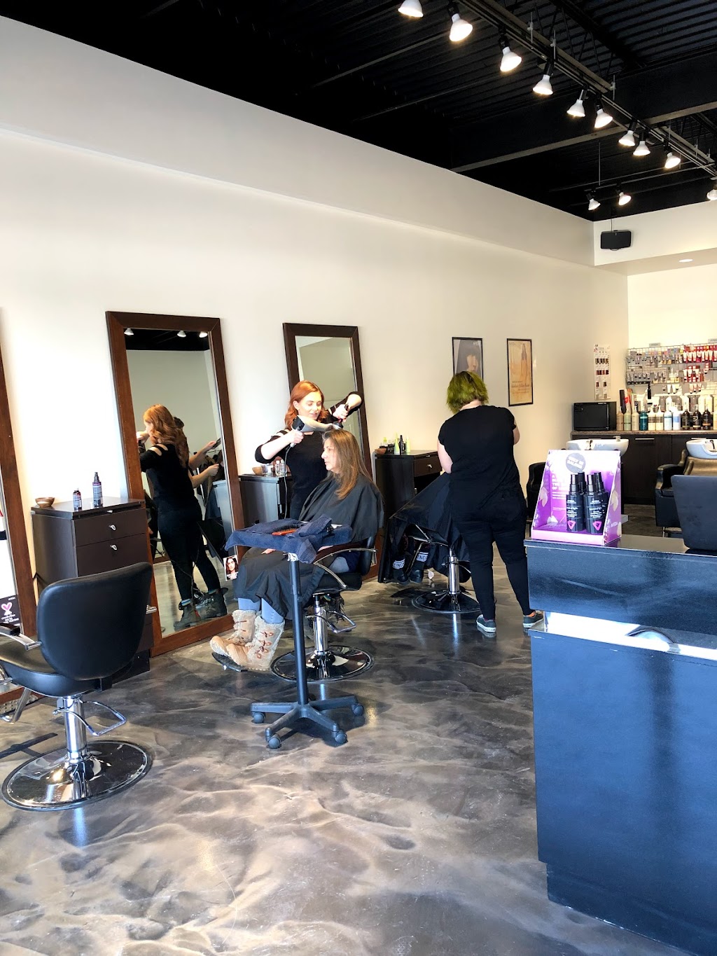 Kinship Salon | 2514 S 140th St, Omaha, NE 68144 | Phone: (402) 916-9104