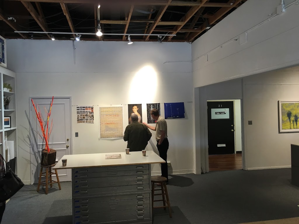 Angeles Press | 3200 Airport Ave Suite #1, Santa Monica, CA 90405, USA | Phone: (310) 804-9253