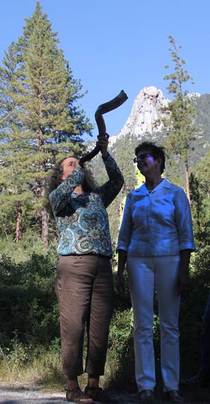 Temple Har Shalom of Idyllwild | 25525 Tahquitz Dr, Idyllwild-Pine Cove, CA 92549, USA | Phone: (951) 468-0004