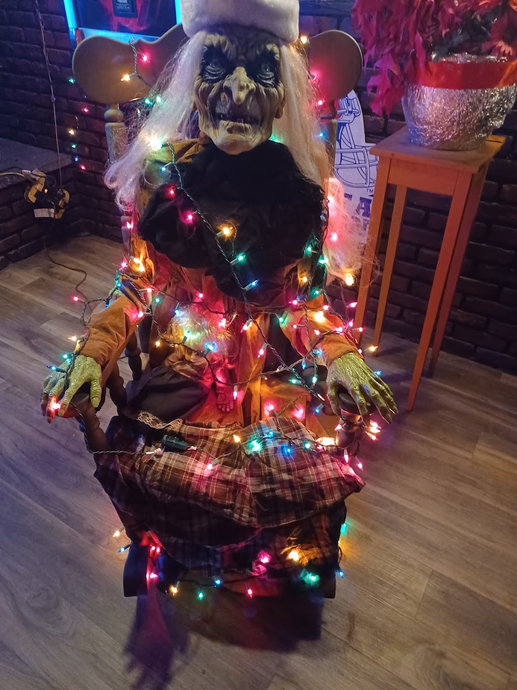 Roses Sons Bar & Restaurant | 2939 Hyde Park Blvd, Niagara Falls, NY 14305, USA | Phone: (716) 282-9487