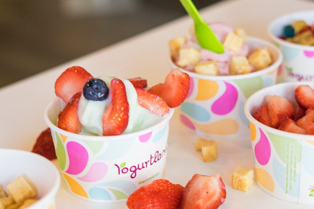 Yogurtland Palmdale - East Avenue | 2331 E Avenue S D-1, Palmdale, CA 93550, USA | Phone: (661) 480-5315