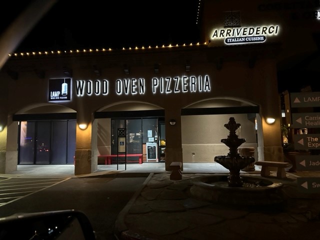 Lamp Pizzeria | 8900 E Pinnacle Peak Rd, Scottsdale, AZ 85255, USA | Phone: (480) 292-8773
