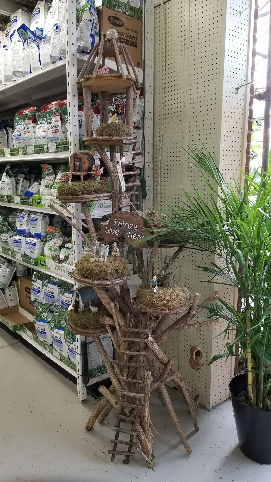 Straders Garden Center | 5350 Riverside Dr, Columbus, OH 43220, USA | Phone: (614) 889-1314