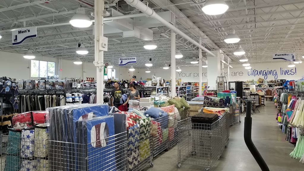 Goodwill St Petersburg Store | 10596 Gandy Blvd N suite a, St. Petersburg, FL 33702, USA | Phone: (727) 523-7354