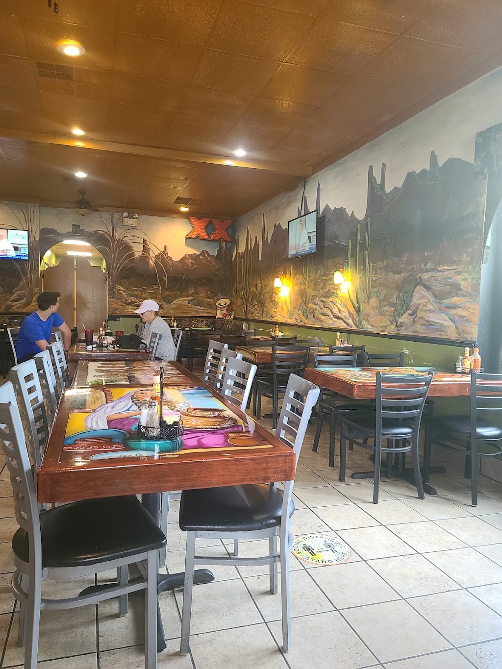 Salinas Mexican Restaurant | 20 Clarkson Wilson Center, Chesterfield, MO 63017, USA | Phone: (636) 530-9010