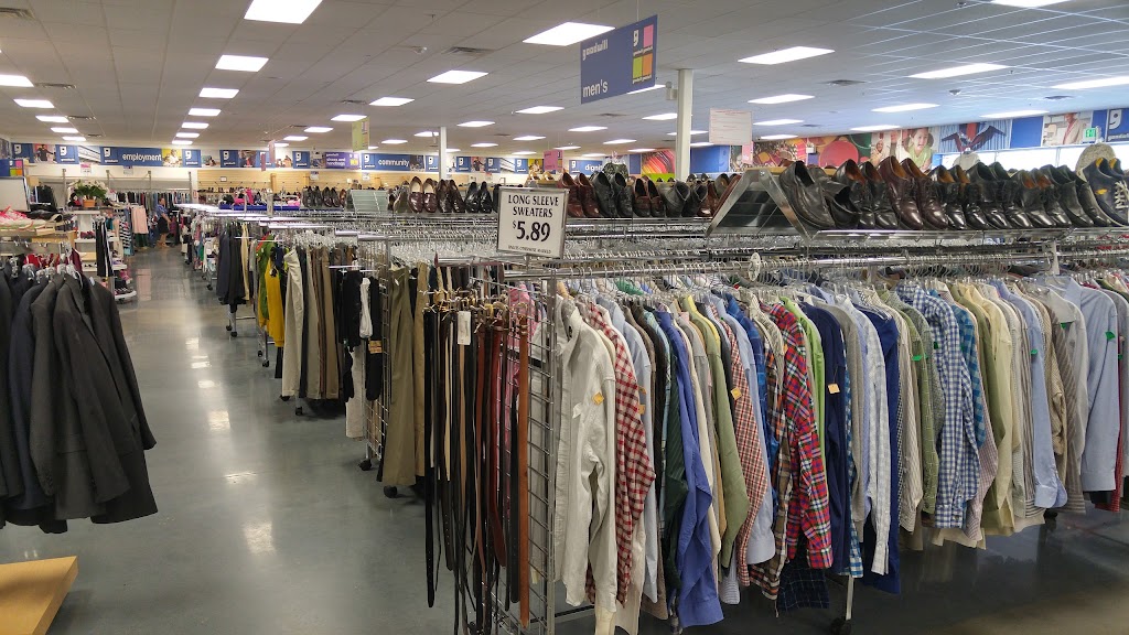 Goodwill Retail Store and Donation Center | 3153 Solomons Island Road, Edgewater, MD 21037, USA | Phone: (410) 956-4159