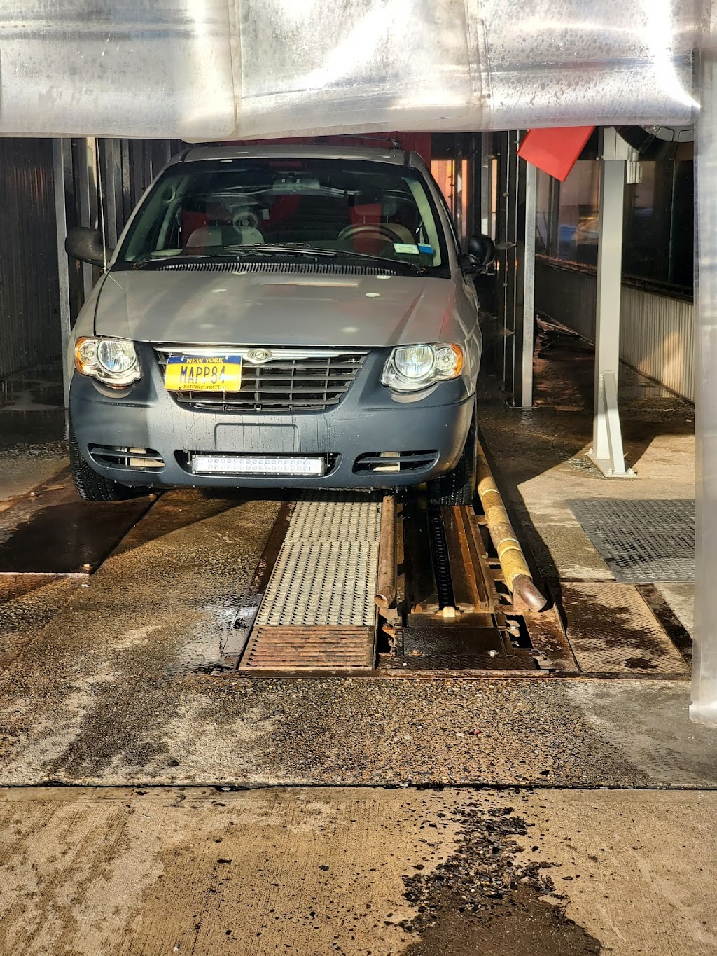 Cross Bronx Car Wash | 1781 Webster Ave, Bronx, NY 10457, USA | Phone: (718) 731-6372