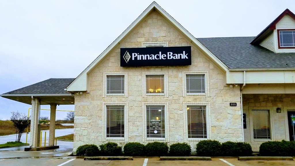 Pinnacle Bank | 800 US-287 suite a, Rhome, TX 76078, USA | Phone: (817) 638-5111