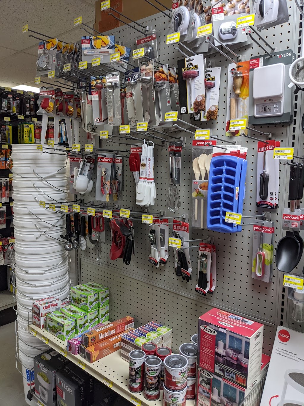 Dana Point Hardware | 24422 Del Prado Ave, Dana Point, CA 92629, USA | Phone: (949) 496-4158