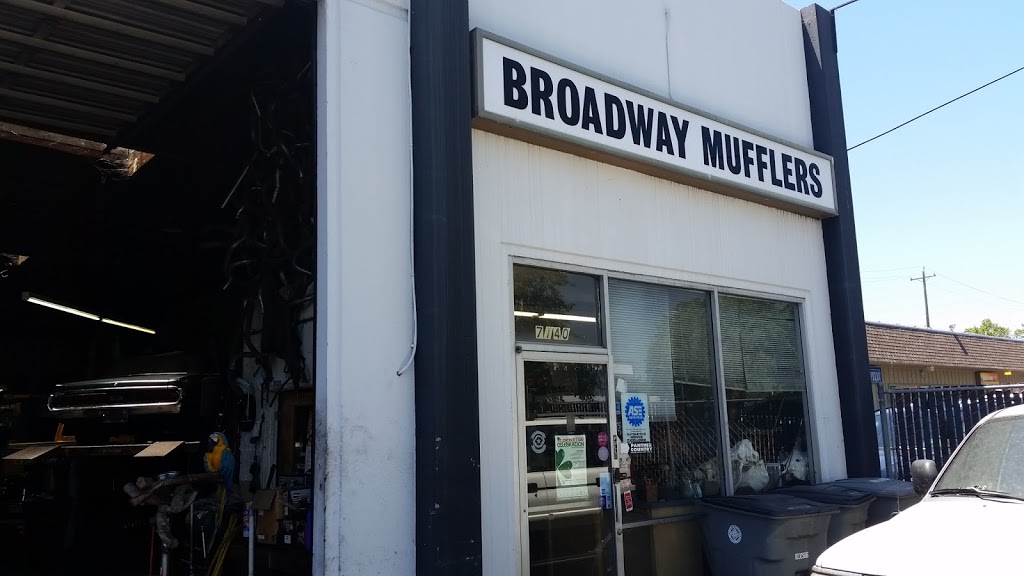 Broadway Motors & Mufflers | 7140 Village Pkwy, Dublin, CA 94568, USA | Phone: (925) 828-5511