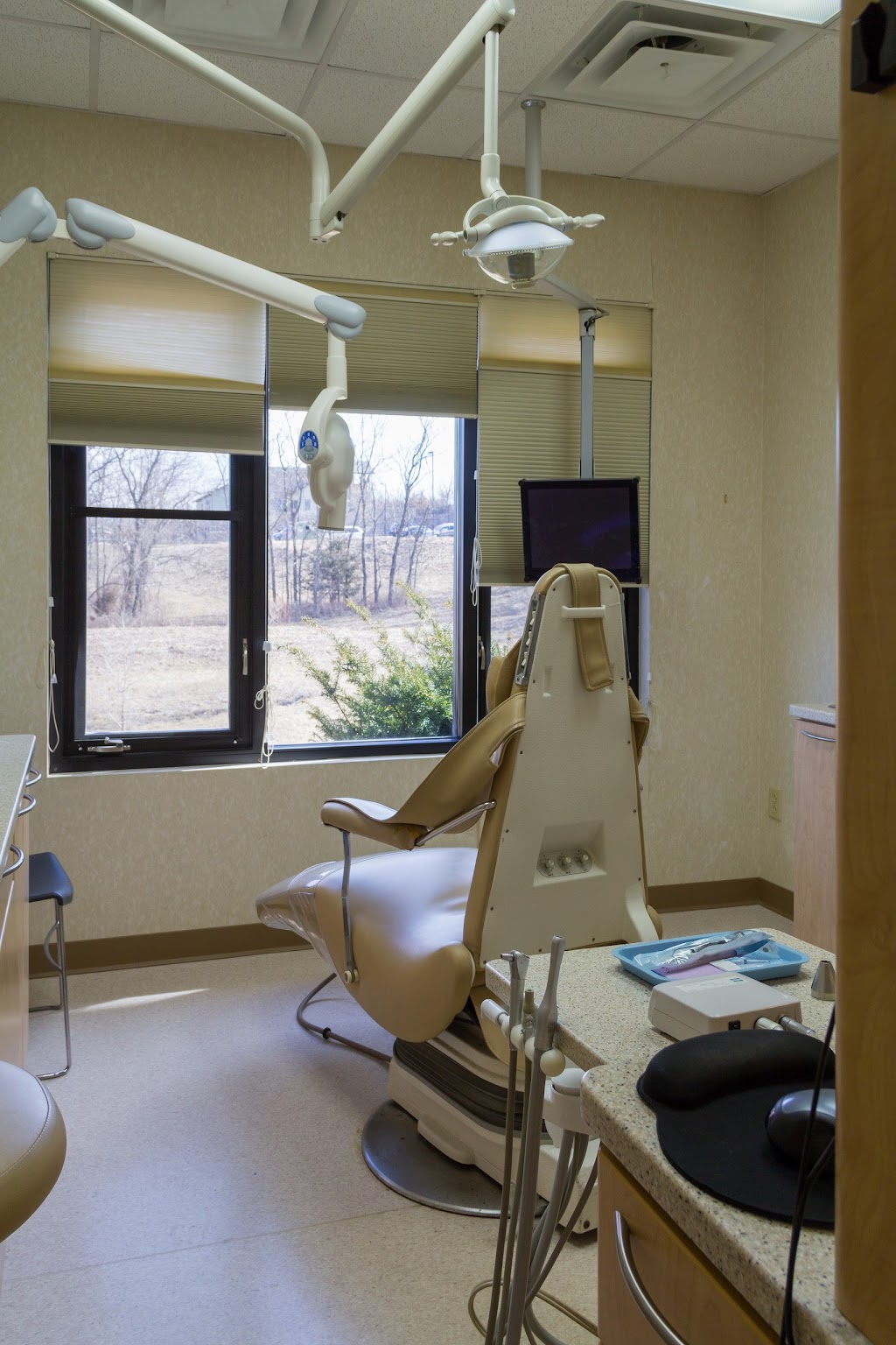 Monticello Family Dental | 21620 Midland Dr, Shawnee, KS 66218, USA | Phone: (913) 268-1337