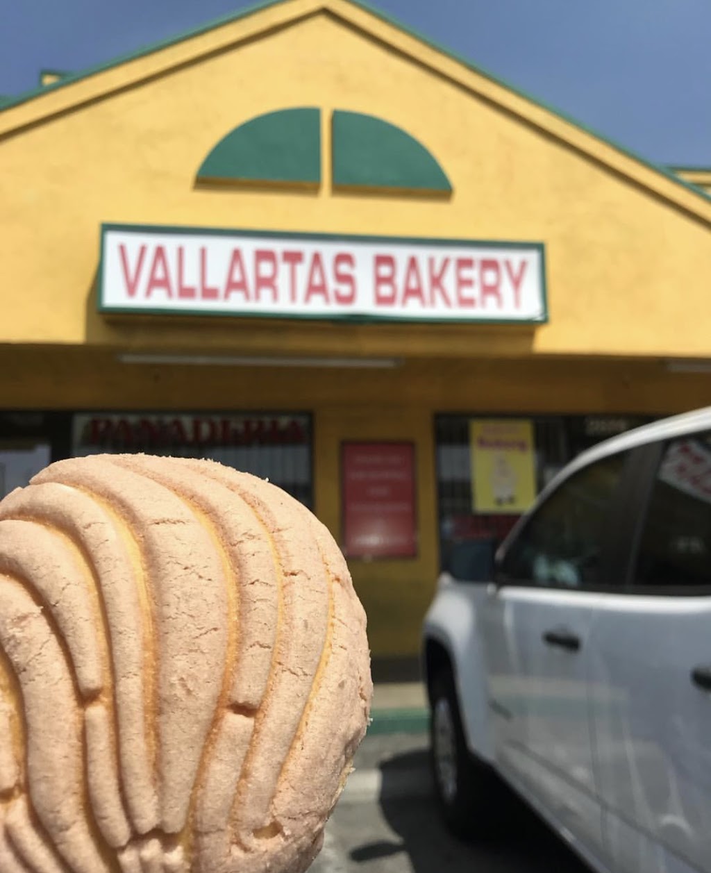 Vallartas Bakery | 2874 W Rialto Ave, Rialto, CA 92376, USA | Phone: (909) 820-9943