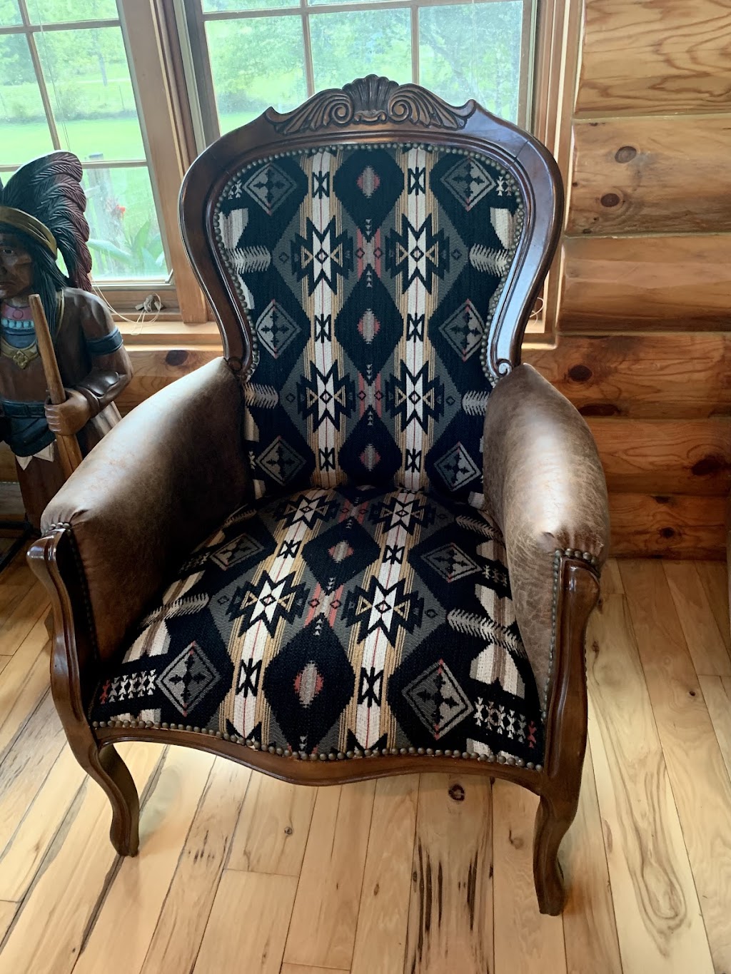 Loves Custom Upholstery | 1472 Creek Side Dr, Burlington, WI 53105, USA | Phone: (262) 763-7561