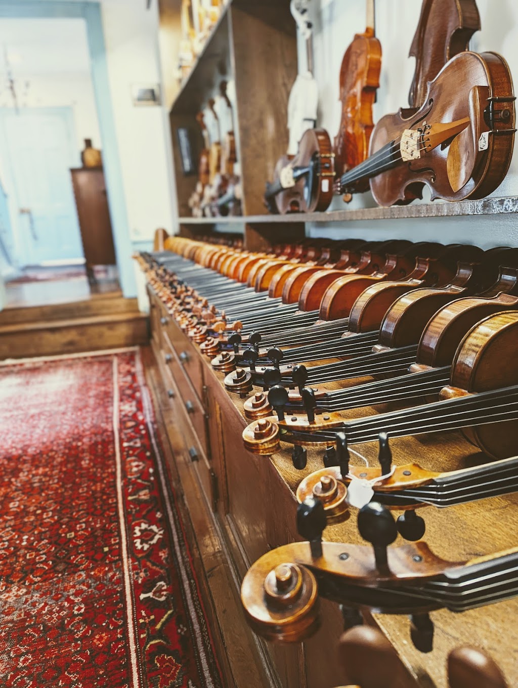 Baroque Violin Shop | 1038 W North Bend Rd, Cincinnati, OH 45224, USA | Phone: (513) 541-2000