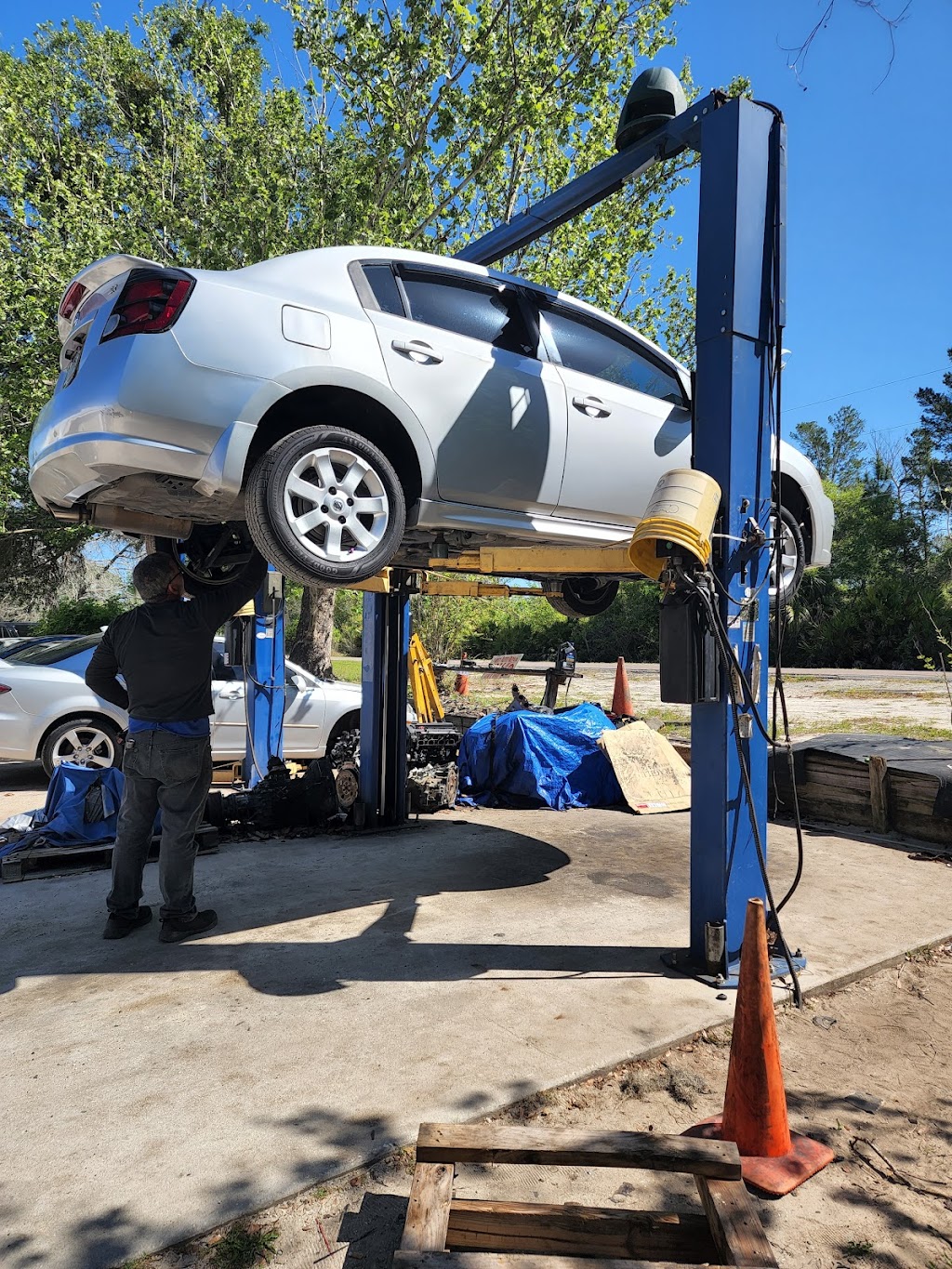 The HighbanksAuto Service (Cayey Auto Repair New/Used Tires) | 333 E Highbanks Rd # 29, DeBary, FL 32713, USA | Phone: (386) 576-4023