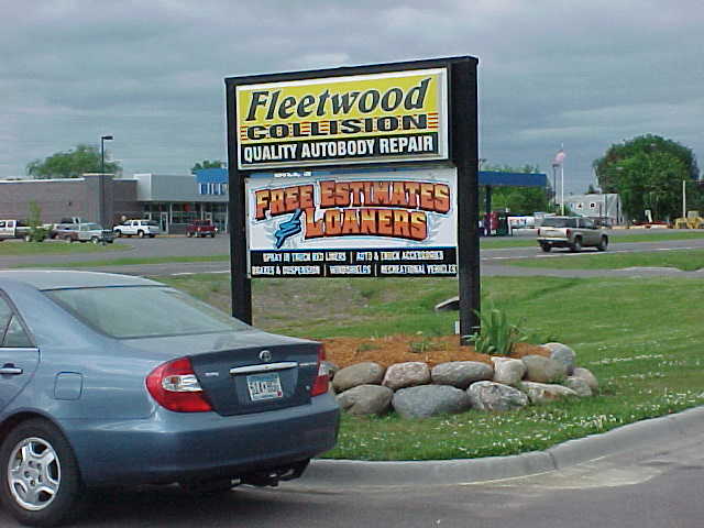 Fleetwood Collision | 8060 Viking Blvd NW, Nowthen, MN 55330, USA | Phone: (763) 323-9491