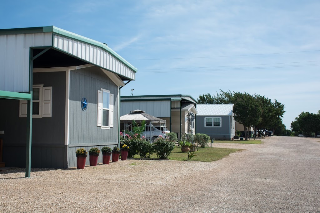 Whitney Resorts | 255 Sun Country Dr, Whitney, TX 76692, USA | Phone: (254) 694-4023