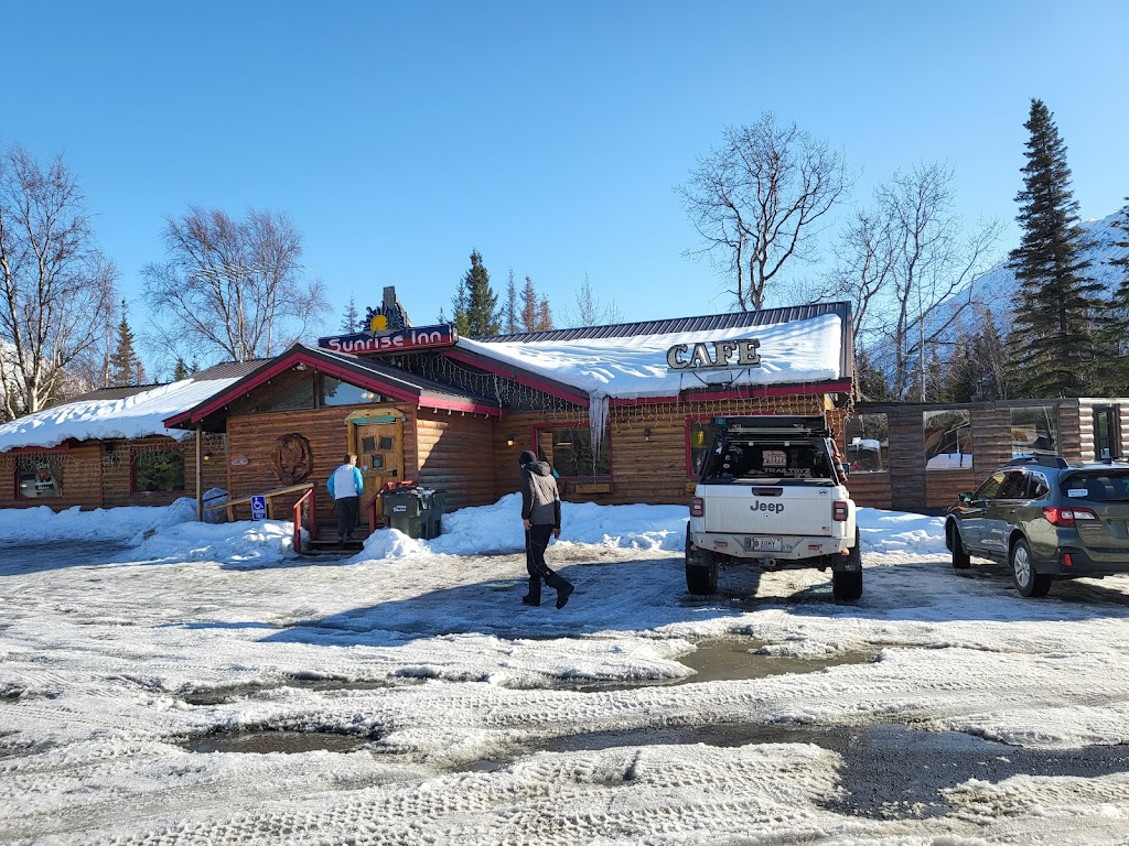 Sunrise Inn | 21849 Sterling Hwy, Cooper Landing, AK 99572, USA | Phone: (907) 595-1222