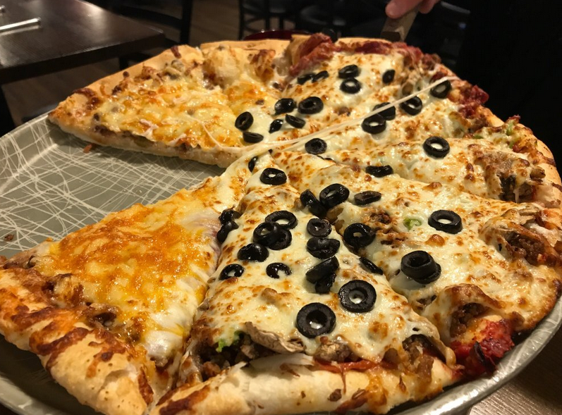 Minskys Pizza | 2201 MO-7, Blue Springs, MO 64104, USA | Phone: (816) 224-1001