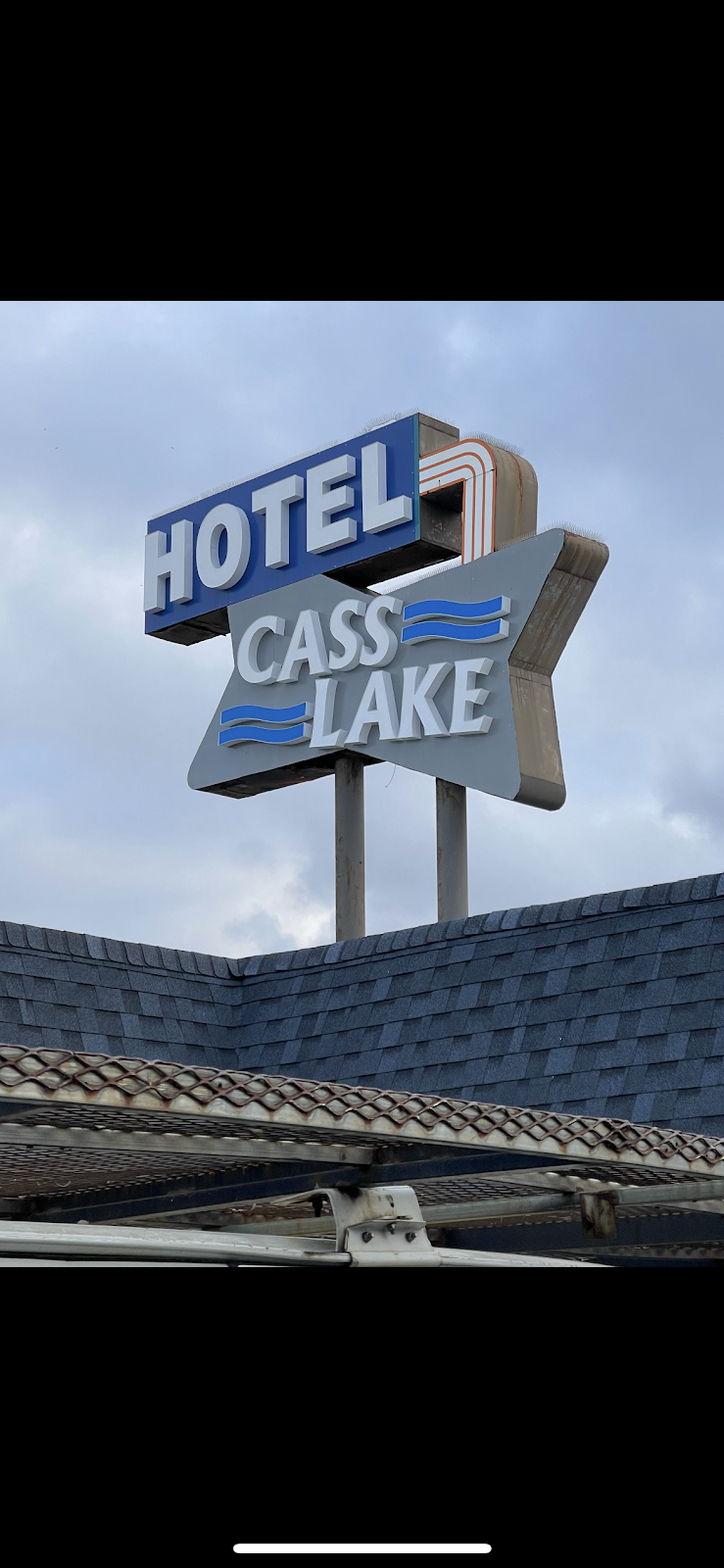 Cass Lake Hotel | 120 S Telegraph Rd, Waterford Twp, MI 48328, USA | Phone: (248) 682-5100