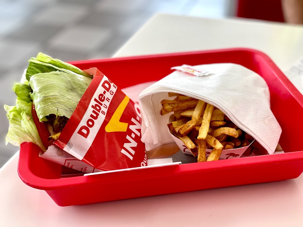 In-N-Out Burger | 1221 N, 1221 U.S. 287 Frontage Rd, Mansfield, TX 76063, USA | Phone: (800) 786-1000