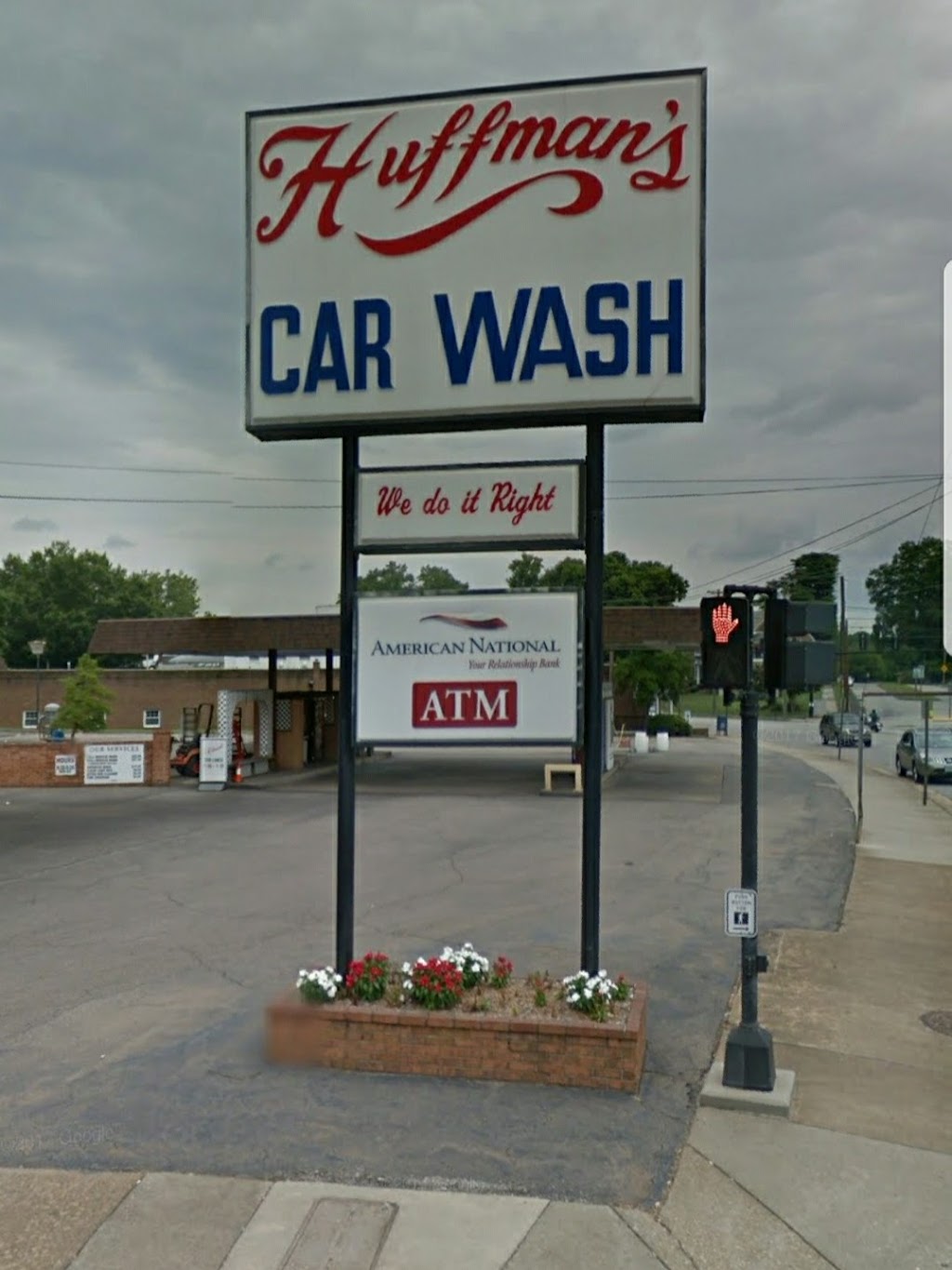 Huffmans Car Wash | 596 W Main St, Danville, VA 24541, USA | Phone: (434) 797-9882