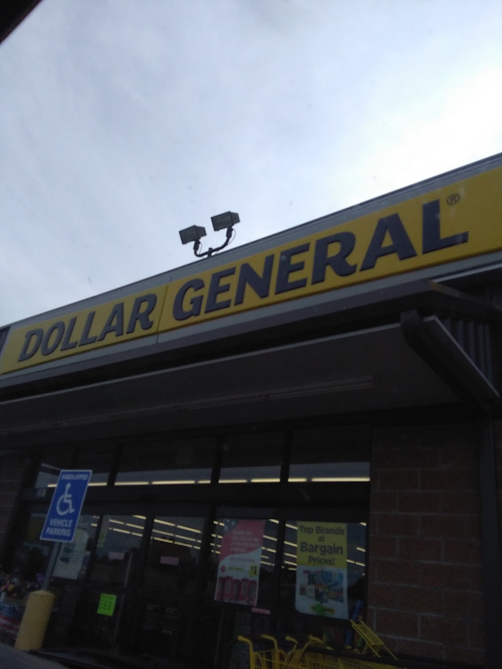 Dollar General | 207 East Side Blvd, Muskogee, OK 74403, USA | Phone: (918) 351-1560