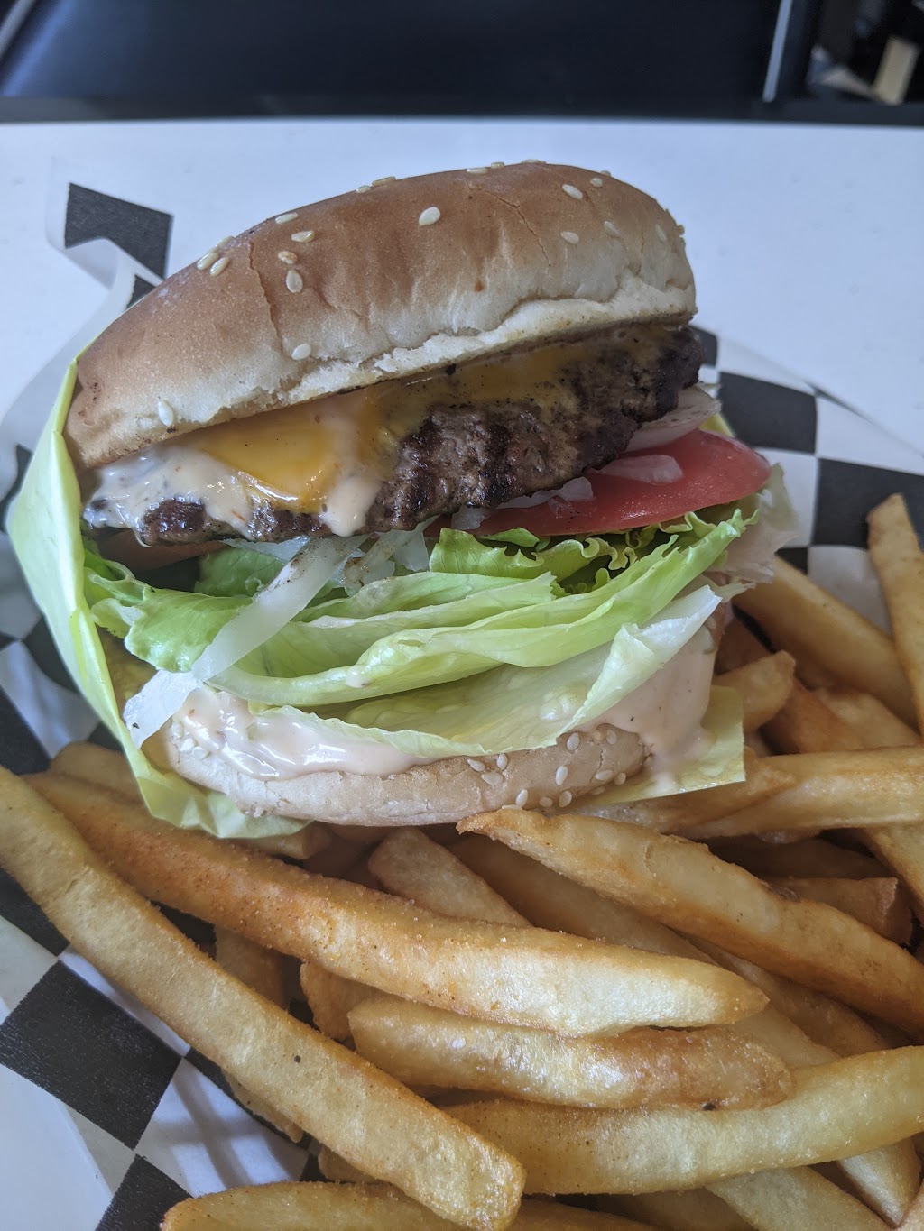 Mr Petes Burgers | 12050 Woodruff Ave, Downey, CA 90241, USA | Phone: (562) 940-0700