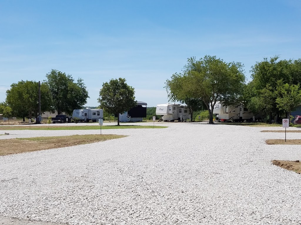 Clear Creek RV Park | 5265 Duck Creek Rd, Sanger, TX 76266, USA | Phone: (940) 206-0881