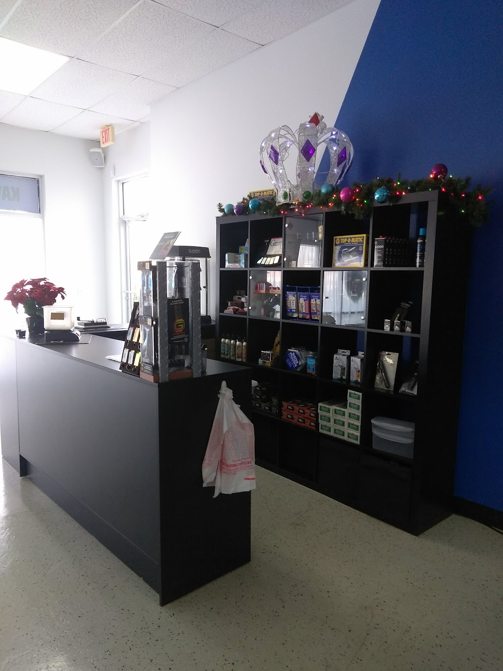 Royal Vapor Cafe | 9600 66th St N, Pinellas Park, FL 33782, USA | Phone: (727) 289-9063