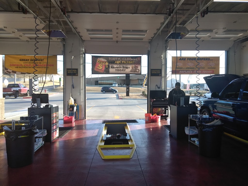 Take 5 Oil Change | 580 E Kenosha St, Broken Arrow, OK 74012, USA | Phone: (918) 921-5046