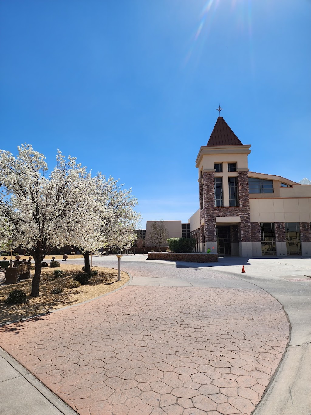 Saint Matthew Catholic Church | 400 W Sunset Rd, El Paso, TX 79922, USA | Phone: (915) 584-3461