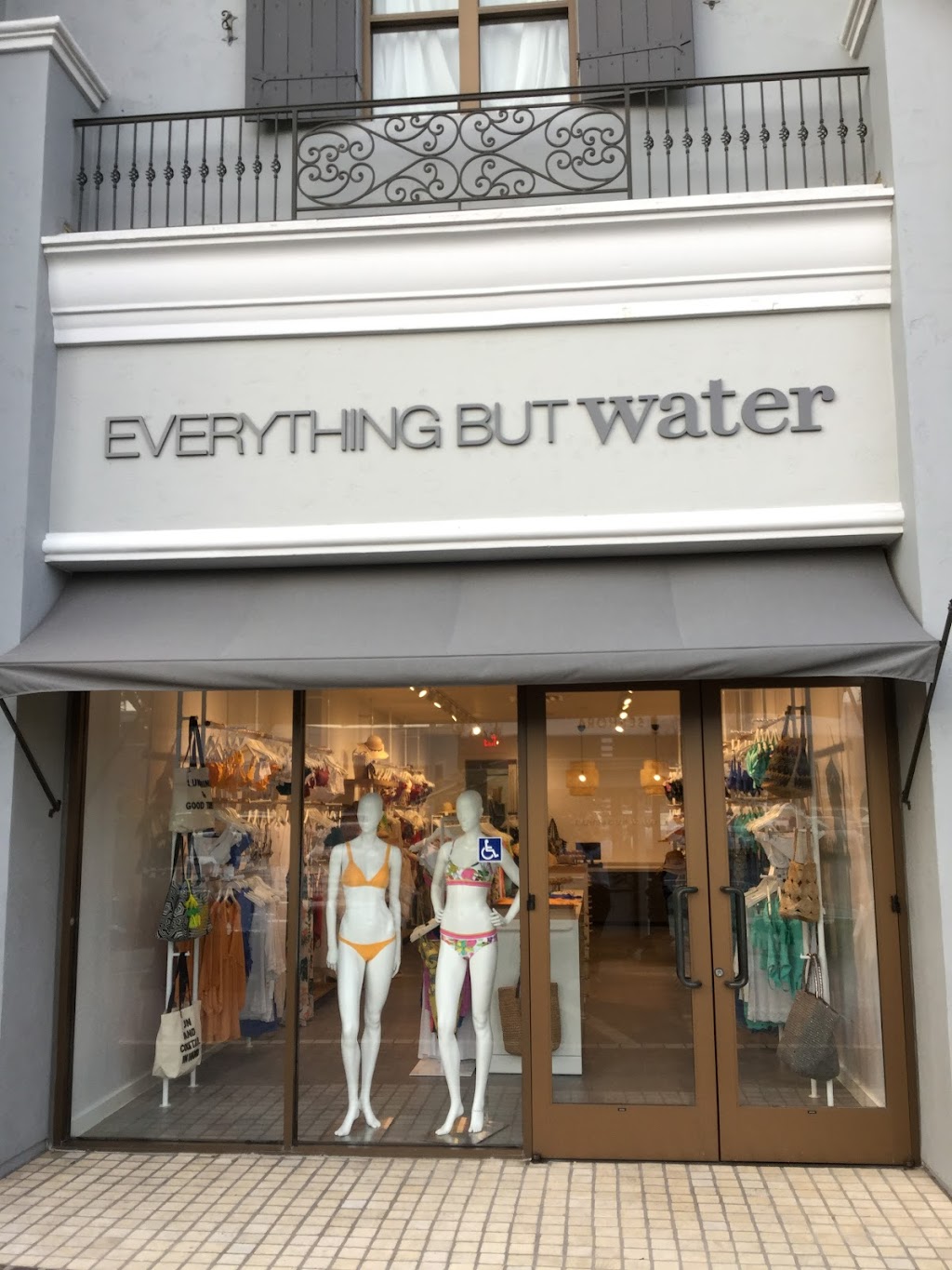 Everything But Water | 4724 1/4 Admiralty Way, Marina Del Rey, CA 90292, USA | Phone: (310) 301-3814
